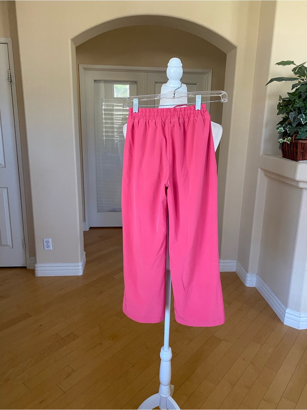 Athleta Girls' Coral Pink Elastic-Waist Joggers - Picture 5 of 7